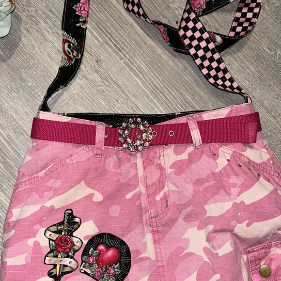 BETSEY JOHNSON MEETS VANS MEETS ED HARDY vibes   Unique bag for sure - Picture 9 of 12